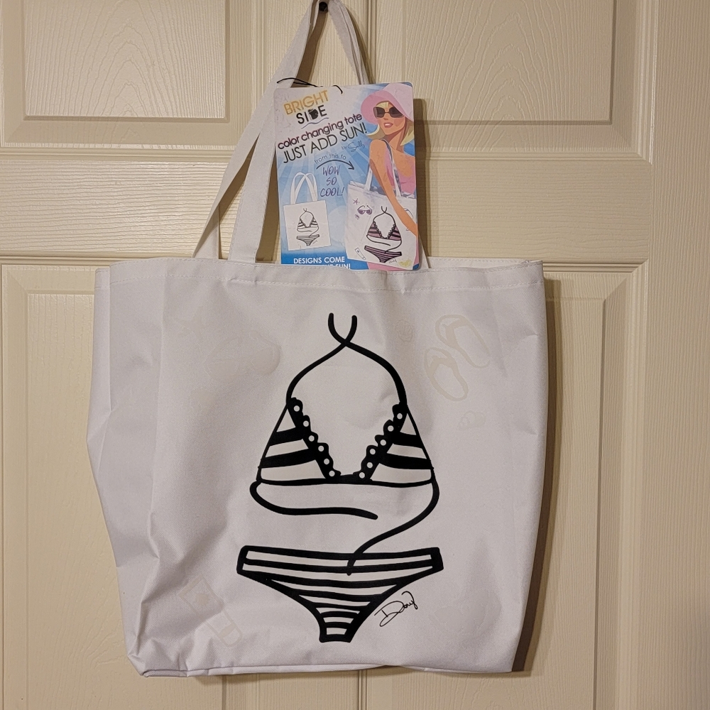Fun beach bag- new with tags